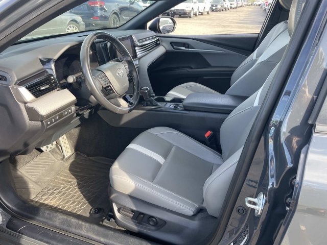 Used 2025 Toyota Camry SE AWD/4WD image 23