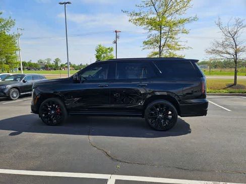 Used 2026 Cadillac Escalade V w/ LPO, ONYX Package image 5