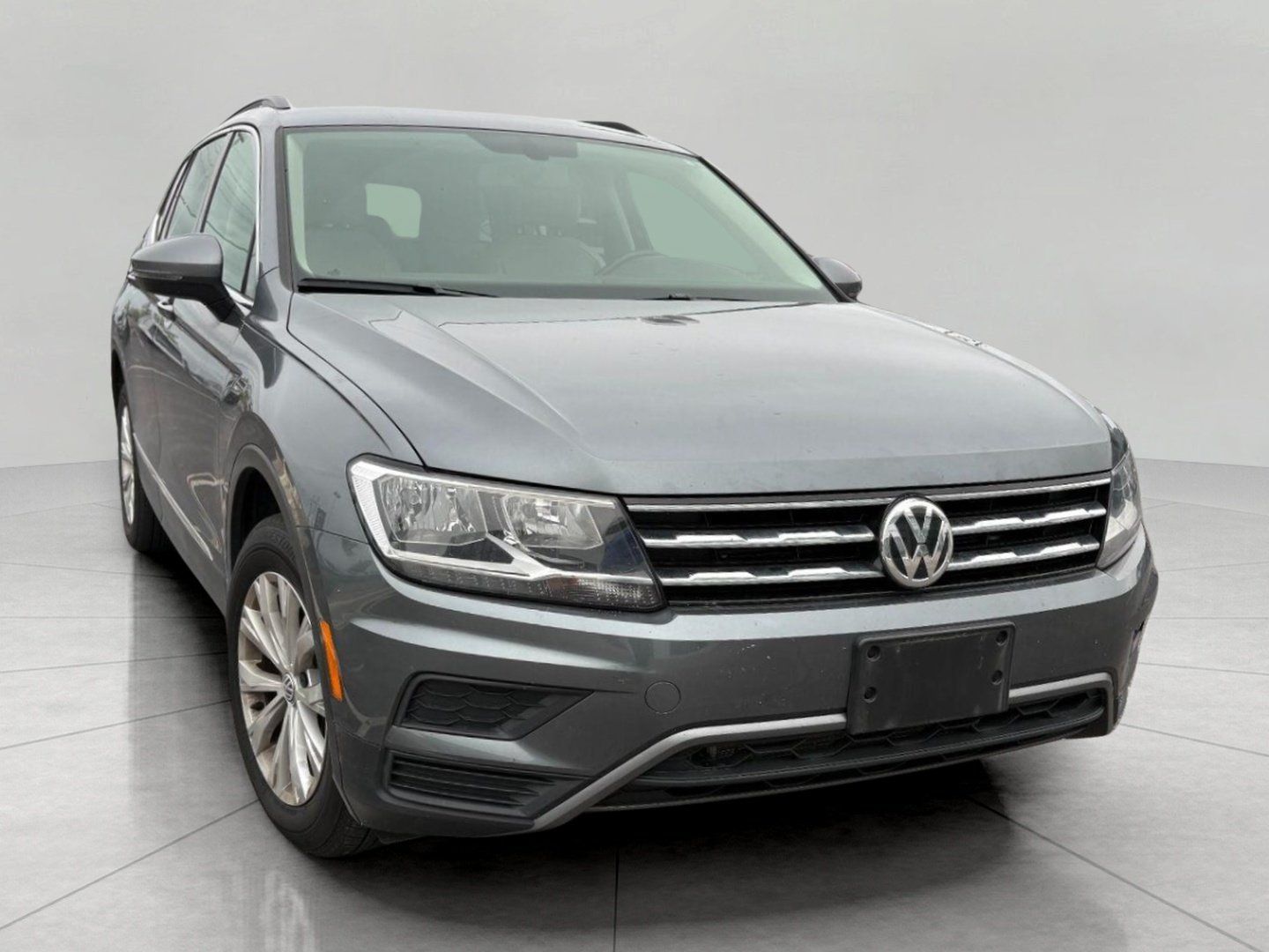 Used 2018 Volkswagen Tiguan SE w/ 3rd Row Seat Package AWD/4WD image 4