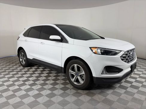 Used 2022 Ford Edge SEL w/ Convenience Package AWD/4WD image 1