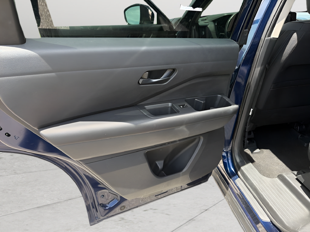 Certified 2024 Nissan Pathfinder SV FWD image 44