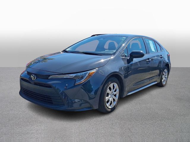 Used 2024 Toyota Corolla LE FWD image 1