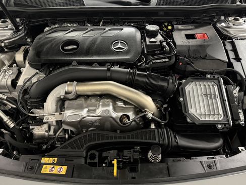 Certified 2025 Mercedes-Benz CLA 250 4MATIC image 40