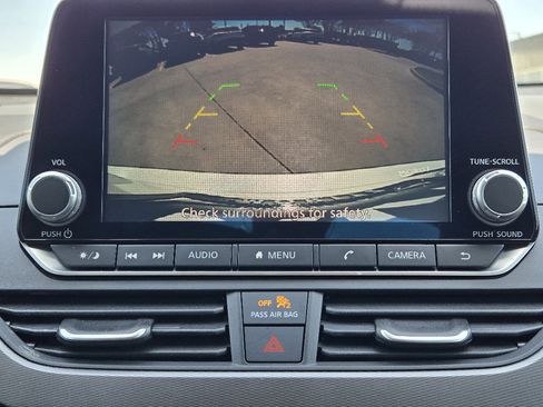 Used 2024 Nissan Altima 2.5 SR image 7