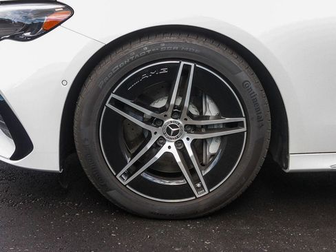 Used 2024 Mercedes-Benz E 450 4MATIC Sedan image 9