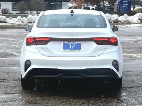 Used 2023 Kia Forte LXS image 7