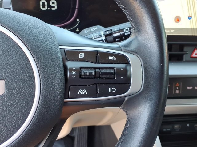 Used 2024 Kia Sportage EX FWD image 21