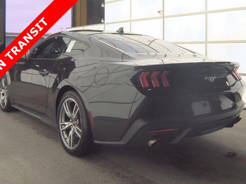 Used 2024 Ford Mustang Coupe RWD image 4