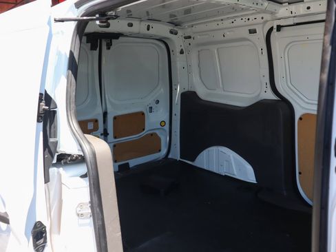 Used 2019 Ford Transit Connect XL image 12