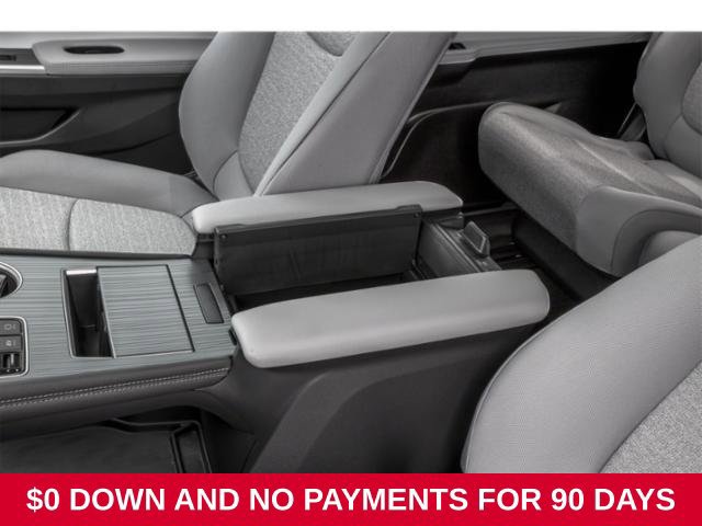 Used 2025 Toyota Sienna LE FWD image 13