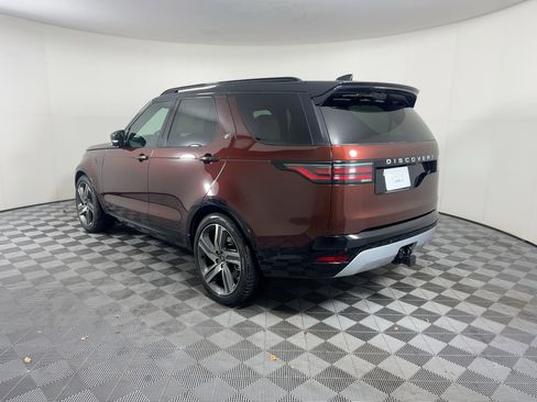 New 2026 Land Rover Discovery Limited Edition image 3