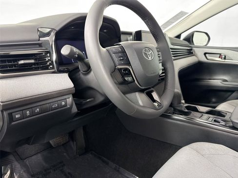 Certified 2025 Toyota Camry LE w/ Convenience Package FWD image 4