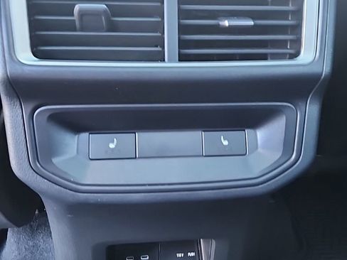 Used 2024 Volkswagen Atlas Cross Sport SEL image 12