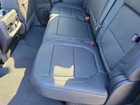 Used 2021 Chevrolet Silverado 3500 LT w/ Convenience Package image 11