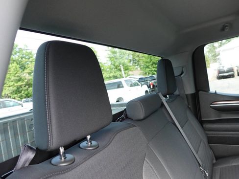 Used 2023 Chevrolet Silverado 1500 LT AWD/4WD image 30