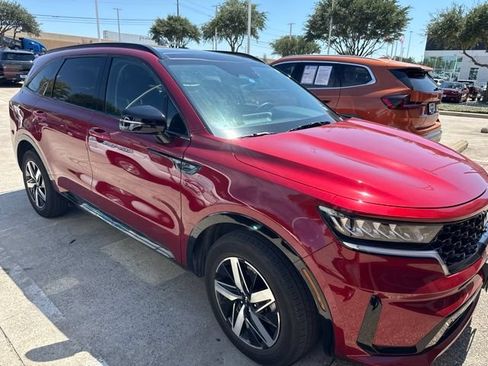 Certified 2023 Kia Sorento S w/ Panoramic Sunroof Package FWD image 3