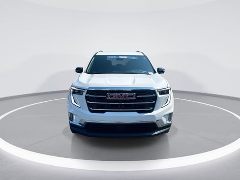 Used 2026 GMC Acadia Elevation w/ Elevation Premium Package FWD image 3
