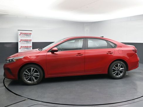 Used 2023 Kia Forte LXS FWD image 5