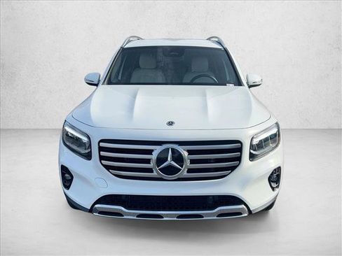 Certified 2025 Mercedes-Benz GLB 250 4MATIC image 2