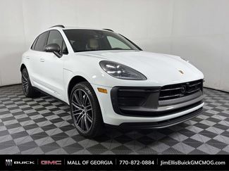 Used 2024 Porsche Macan AWD/4WD video 1