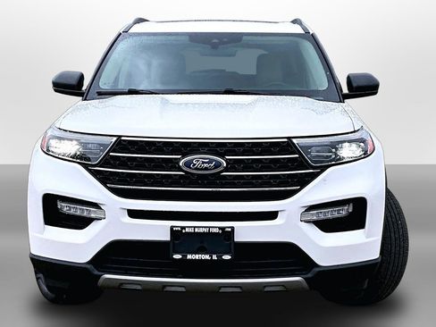 Used 2021 Ford Explorer XLT w/ Equipment Group 202A AWD/4WD image 3