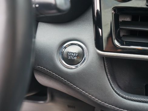 Used 2022 Toyota Highlander Platinum AWD/4WD image 19