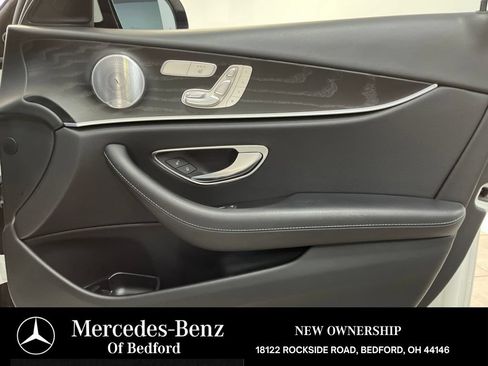 Used 2018 Mercedes-Benz E 300 4MATIC image 19