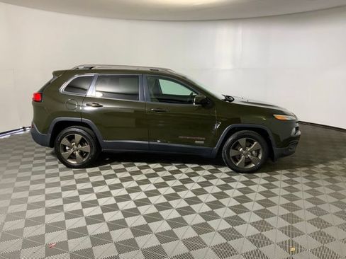 Used 2016 Jeep Cherokee 75th Anniversary FWD image 5