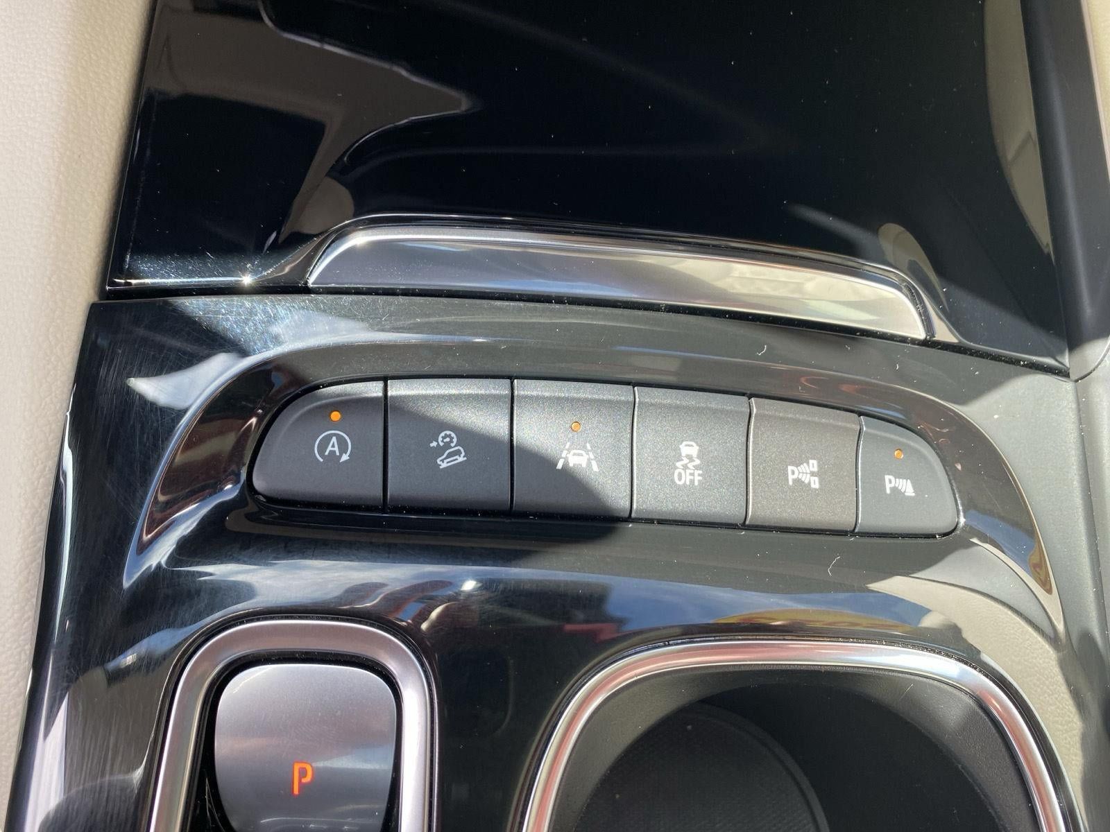 Used 2023 Buick Envision Avenir AWD/4WD image 57