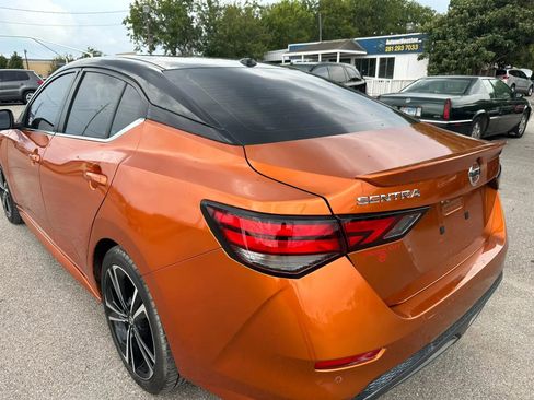 Used 2021 Nissan Sentra SR w/ SR Premium Package image 5