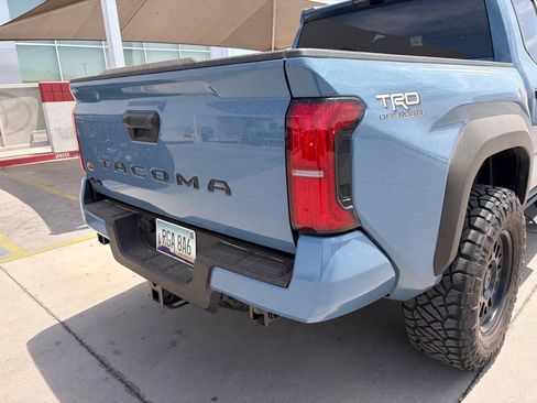 Used 2026 Toyota Tacoma TRD Off-Road AWD/4WD image 4