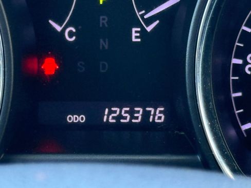 Used 2013 Toyota Highlander Limited image 18