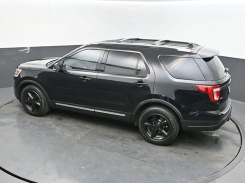 Used 2018 Ford Explorer XLT w/ Equipment Group 201A image 33