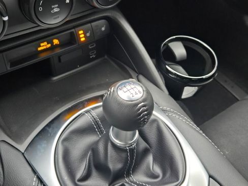 New 2025 MAZDA MX-5 Miata Club w/ Weather Package image 17