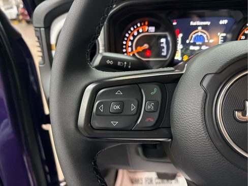 New 2026 Jeep Gladiator Mojave AWD/4WD image 19