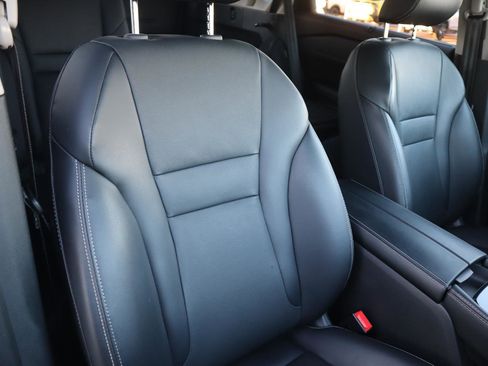 Used 2023 Nissan Rogue SL w/ SL Premium Package image 58