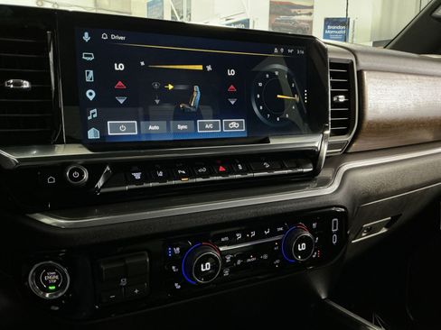 Used 2026 Chevrolet Silverado 2500 High Country w/ Midnight Edition AWD/4WD image 22