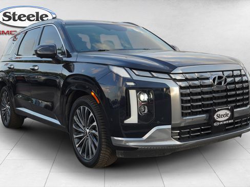 Used 2023 Hyundai Palisade Calligraphy w/ Cargo Package AWD/4WD image 3