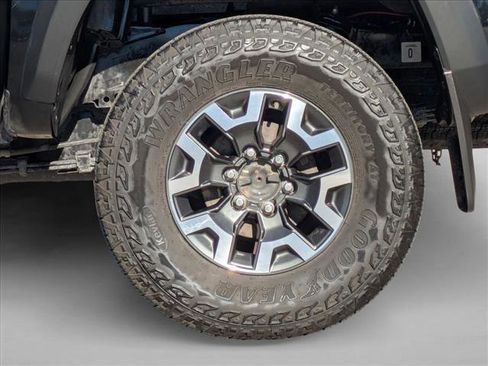 Used 2019 Toyota Tacoma TRD Off-Road image 24