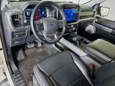 Used 2022 Ford F150 Lariat w/ Max Trailer Tow Package AWD/4WD image 8