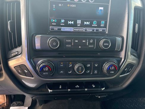 Used 2018 Chevrolet Silverado 1500 LT w/ All Star Edition AWD/4WD image 23