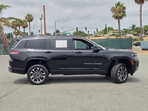 Used 2024 Jeep Grand Cherokee L Overland w/ Trailer Tow Package AWD/4WD image 17