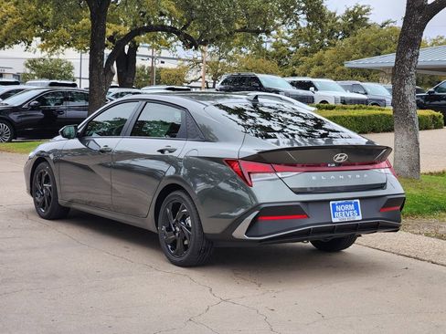 New 2026 Hyundai Elantra Sport image 3