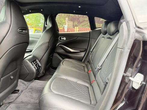 Used 2021 Aston Martin DBX AWD/4WD image 15