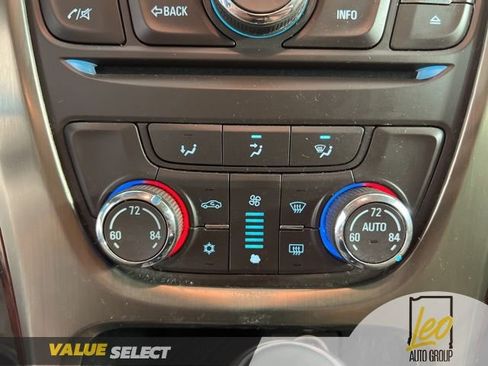 Used 2013 Buick Verano FWD image 23