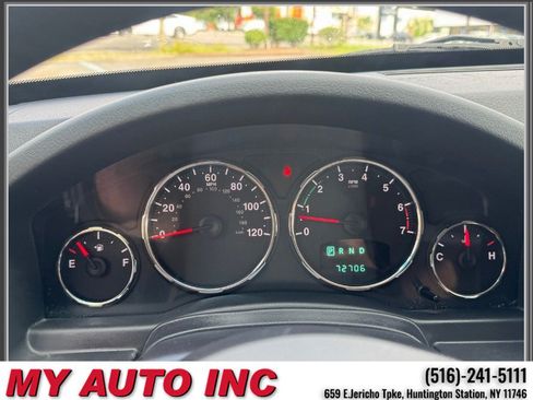 Used 2011 Jeep Liberty Sport AWD/4WD image 16