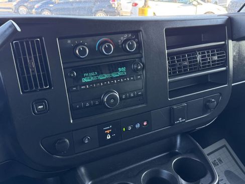 Used 2019 Chevrolet Express 2500 2500 3dr Cargo Van w/ Driver Convenience Package image 19