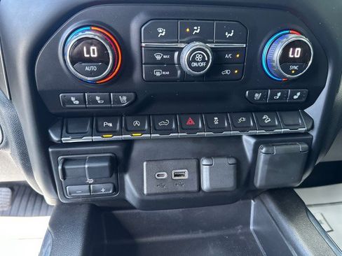 Used 2021 Chevrolet Silverado 1500 LTZ image 19