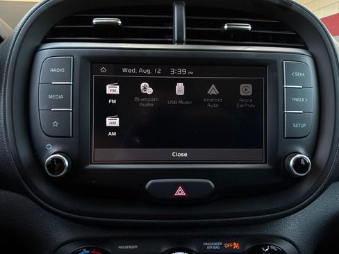 Used 2025 Kia Soul LX w/ LX Technology Package FWD image 28