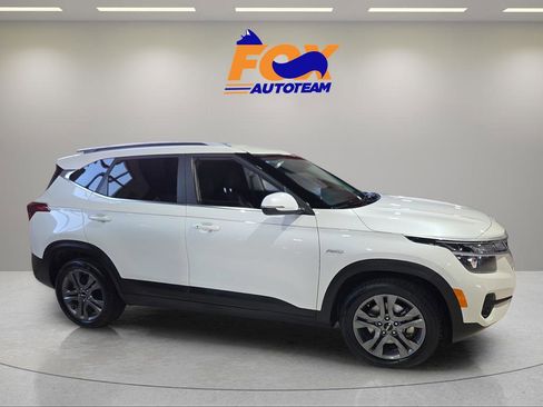 Used 2023 Kia Seltos S AWD/4WD image 5